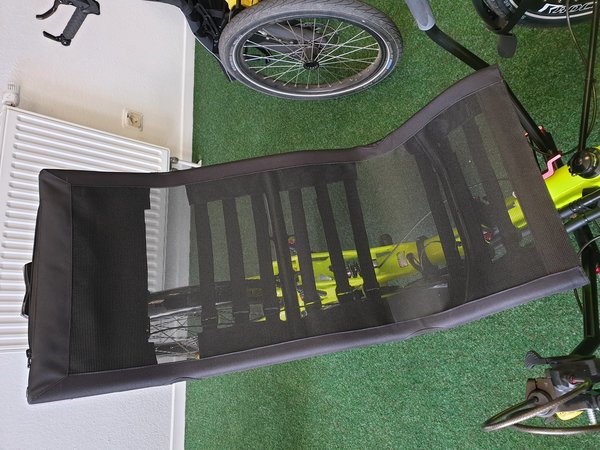 AZUB Trike Sitznetz - ab Modelljahr 2018 mit Tasche (Sitzbezug) XL